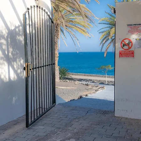 Apartamento Eduardo A Primera Linea Del Mar Costa Teguise Exterior foto